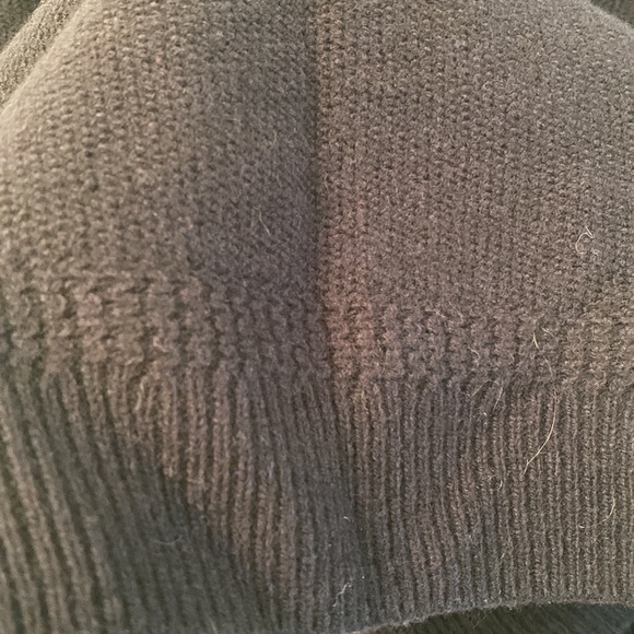 NET Black Brown  lambs wool dark navy sweater - Picture 8 of 9